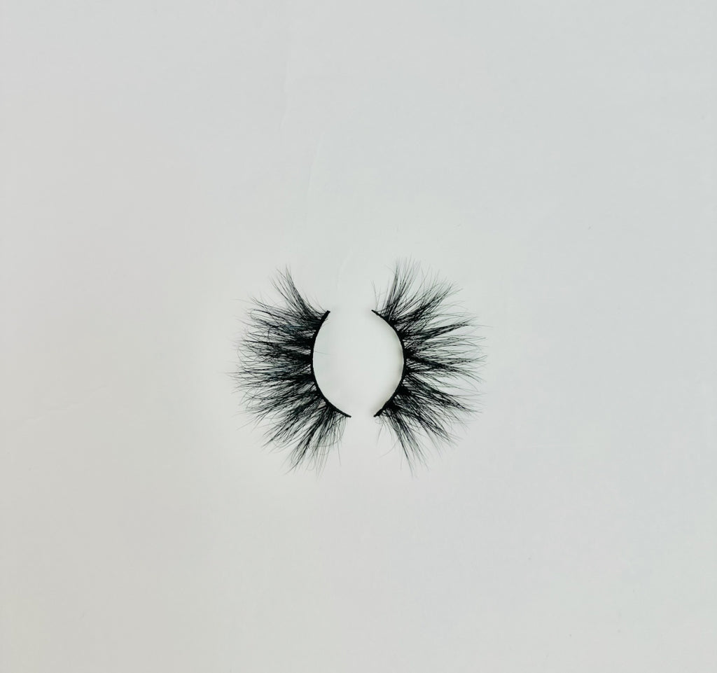 Muñeca Lashes